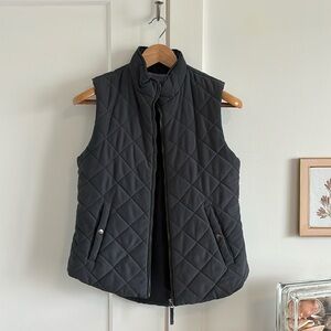 Small gray Laura Scott puffy vest